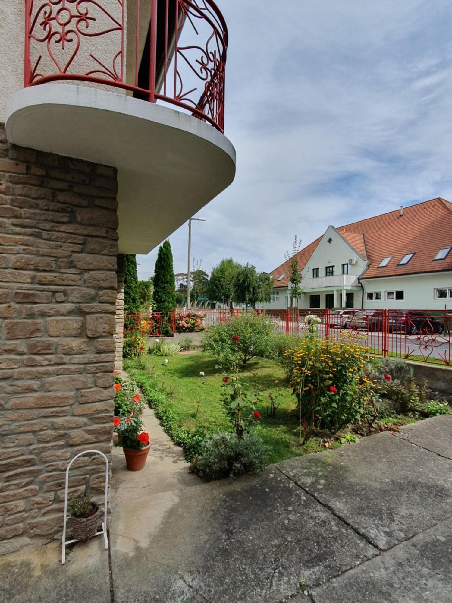 Anna Apartman Hévíz Exterior foto